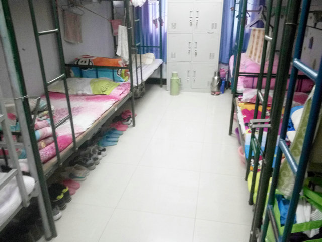 市八中公寓办开展宿舍安全检查