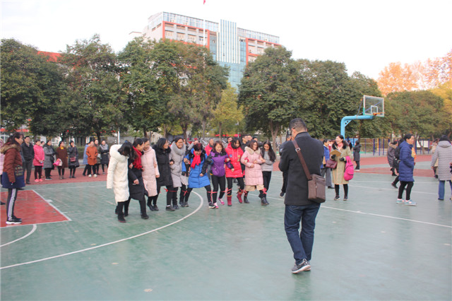 市八中举办教职工冬季健身活动
