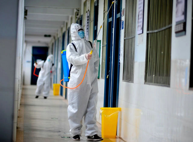 【周密防控 助力复学】​开学后，我市部分中学将实行半封闭半走读模式——寄宿生和走读生分区管理