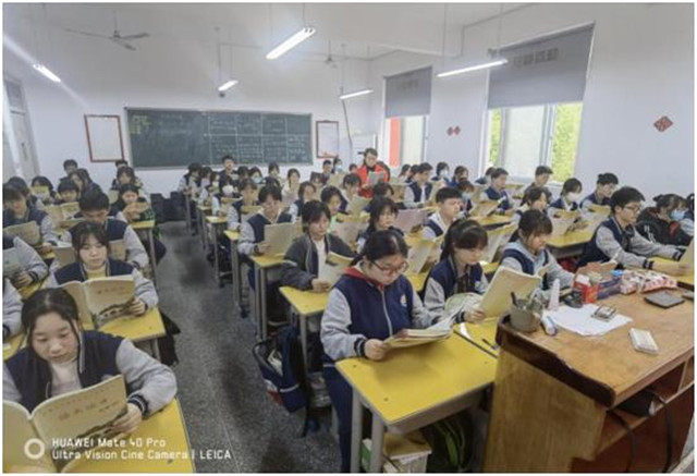 读红色经典，育祖国英才 ——市八中举行世界读书日活动