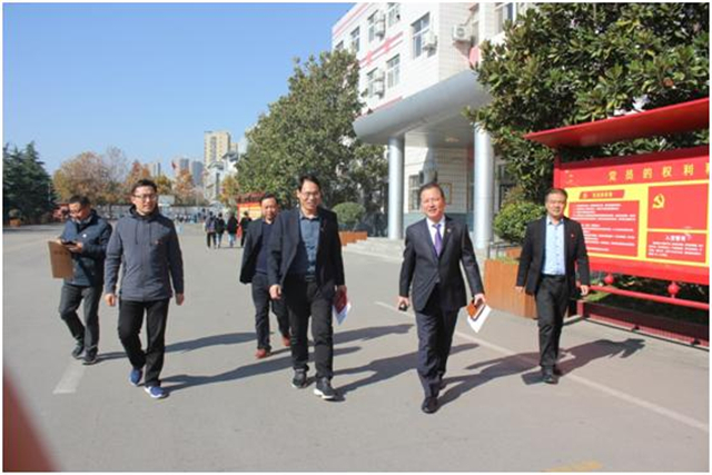 市八中到宝丰县第三初级中学开展创建活动经验交流