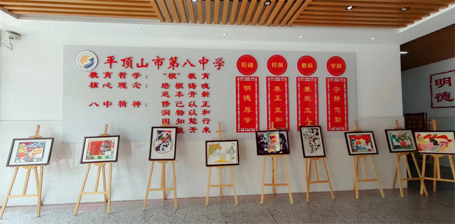 市八中举办“欢度国庆，喜迎二十大”绘画比赛
