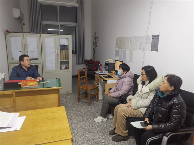 市八中公寓办开展春季消防逃生演练