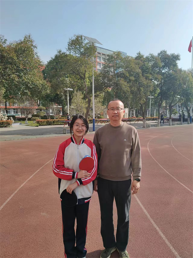 “乒”实力   不“乓”徨 ——市八中文体艺术节乒乓球赛圆满结束