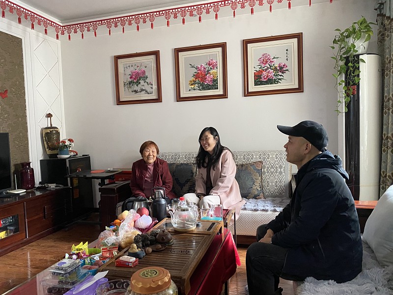 岁寒情深送温暖 关怀慰问践初心——市八中开展春节前走访慰问活动